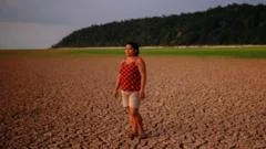 What are El Niño and La Niña, and how do they change the weather?